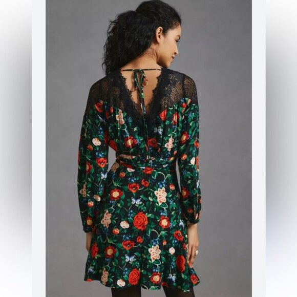 By Anthropologie Lacy V-Neck Mini Dress in Black Floral. Size 4 - Picture 4 of 9